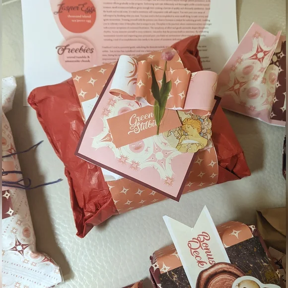 Hand Wrapping Add On - Picture 4 of 13